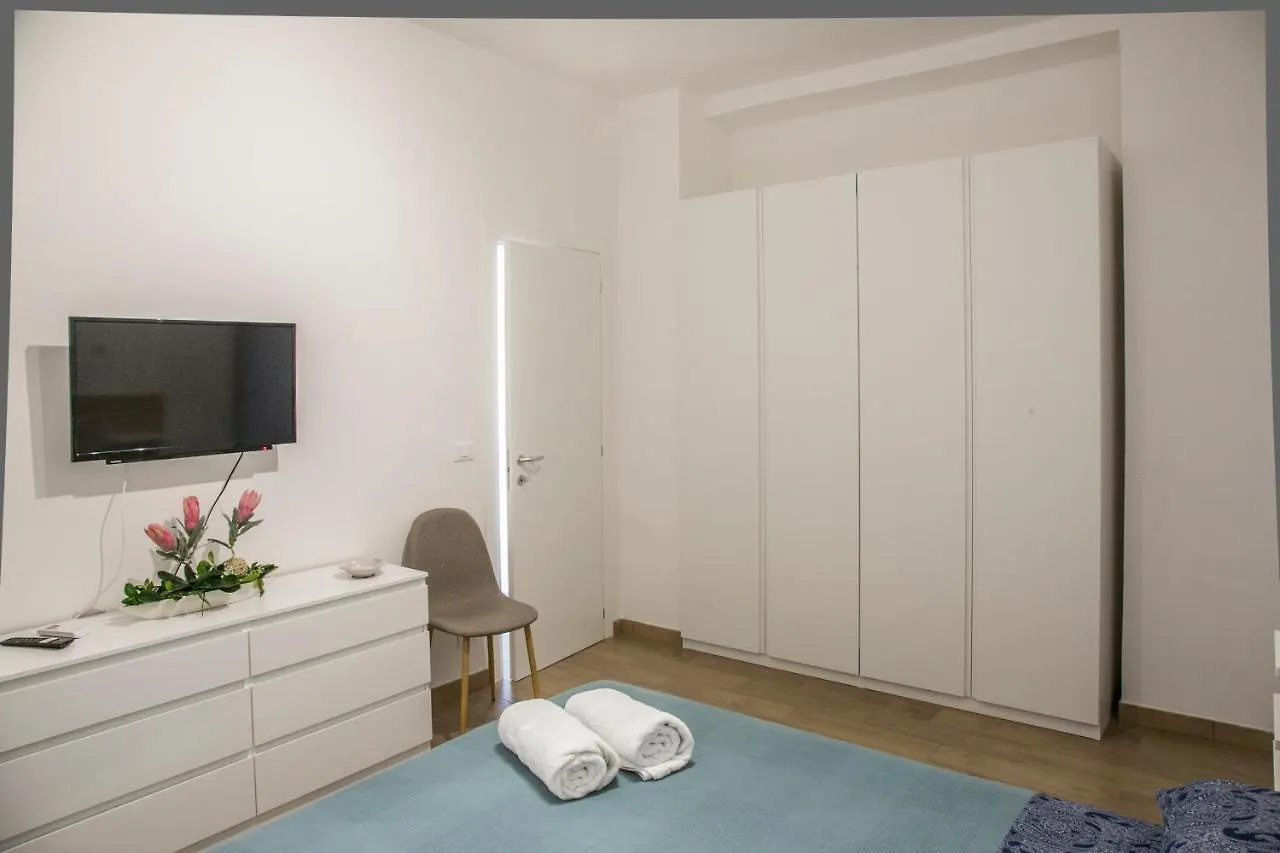 Apartment Le Dimore Di Tommaso Syracuse Italy